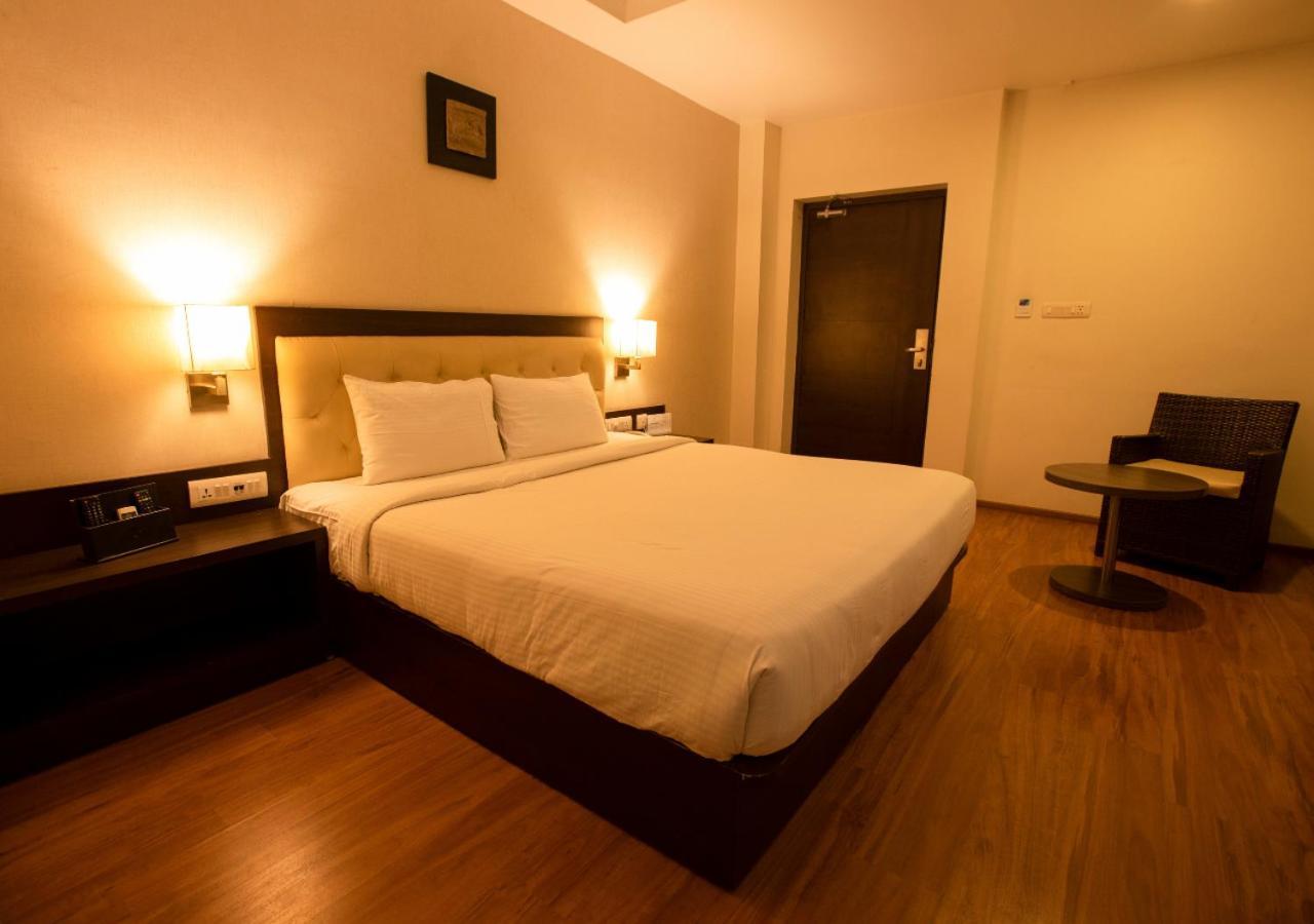 Grand Arcadia Hotel Tiruchirappalli Exterior photo
