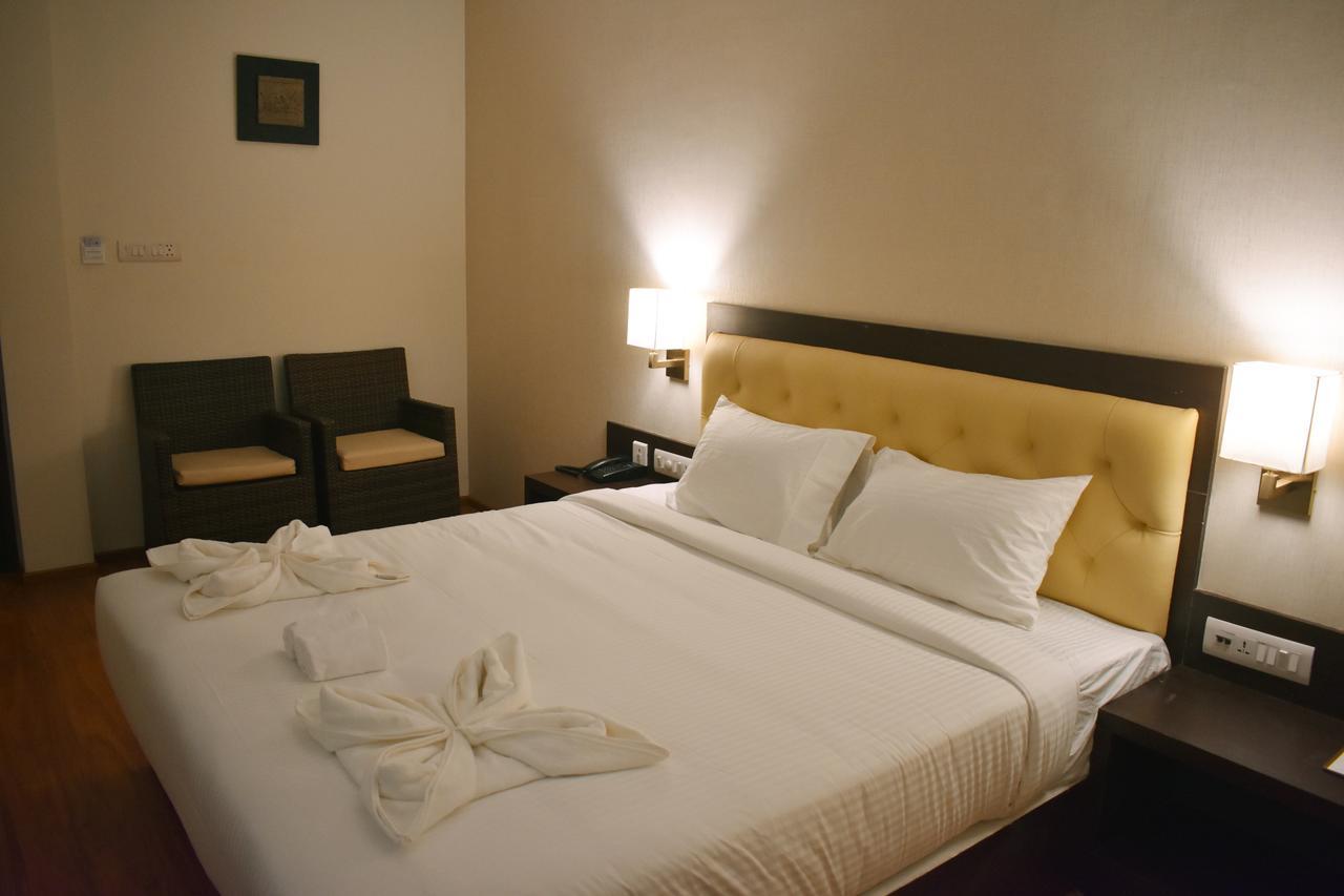Grand Arcadia Hotel Tiruchirappalli Exterior photo