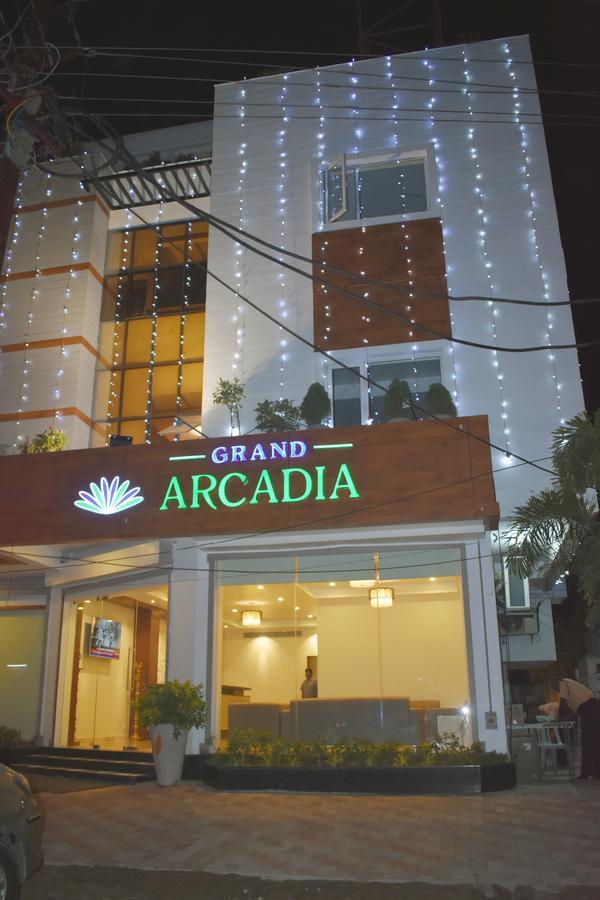 Grand Arcadia Hotel Tiruchirappalli Exterior photo